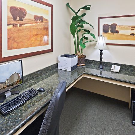 Candlewood Suites Wichita Falls At Maurine Street By Ihg Servizi foto